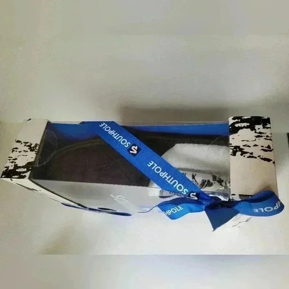 Slipper Foot Collection - Picture 2 of 8